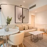 The Boulevard By The Good Neighbour In Appartement *