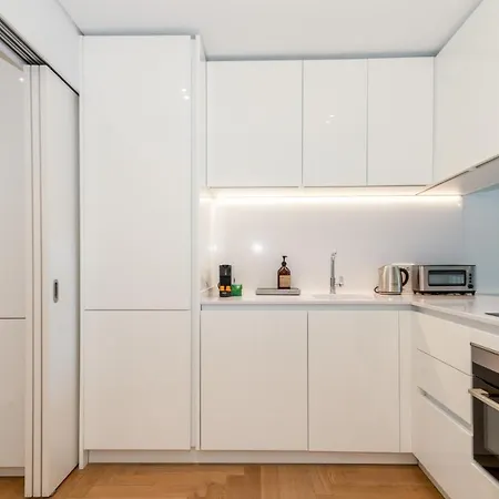 The Boulevard By The Good Neighbour In Apartment Lisbon