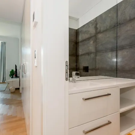 Apartmán The Boulevard By The Good Neighbour In