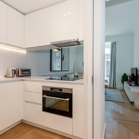 The Boulevard By The Good Neighbour In * 리스본