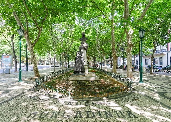 The Boulevard By The Good Neighbour In