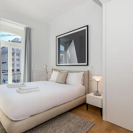 The Boulevard By The Good Neighbour In * Lizbona